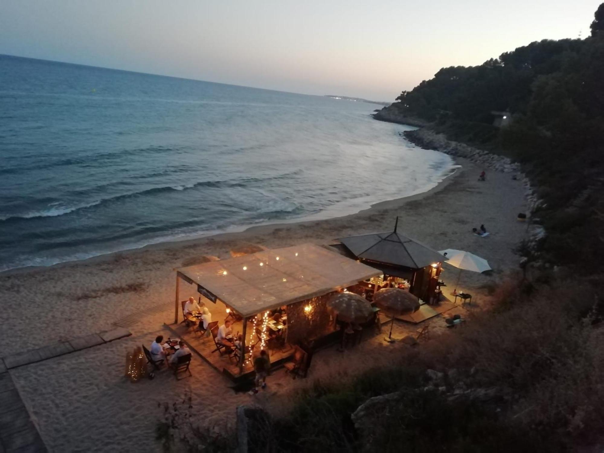 Lluna Beach Bara Roda de Bera Ngoại thất bức ảnh